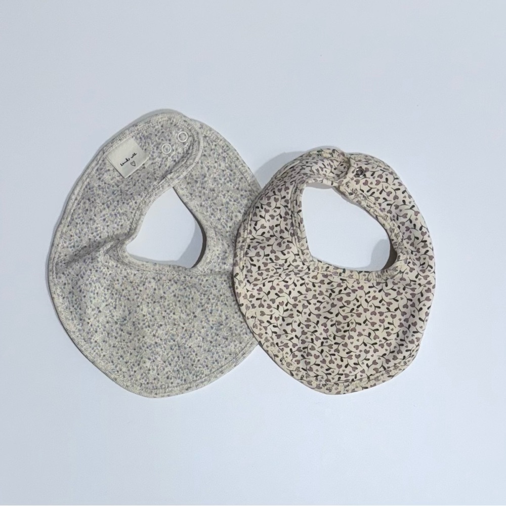 Charming Patterned Baby Bib Set - Gray and Cream